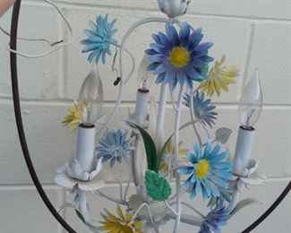 Gorgeous vintage all metal floral hanging lamp, great condition and works $65