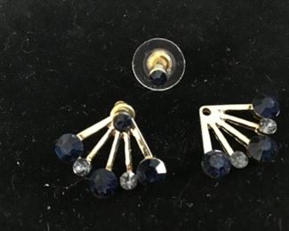 Two earrings in one ! Black stone pierced earrings come out to be worn as studs or as the larger pair $10