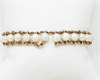 1027	
14k Gold Bracelet, 17g.
Weighs approx 17g, measures approx 17.5". Chain broken. #16