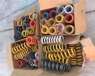 
9001	
Motorcycle Springs
Motorcycle Springs
