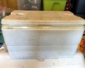 Igloo Ultr 70 ice chest
28”
$18