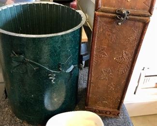 Bath items, chip in plastic on rim
$15