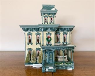 $30 - Department 56 Snow Villages - Italianate Villa (comes with its box)