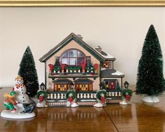 $20 - Department 56 Snow Villages - Christmas Lake Chalet (comes with its box)