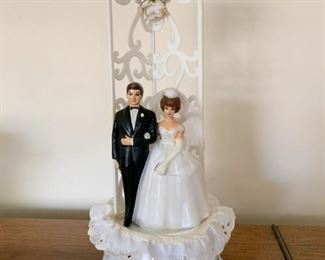 $12 - Vintage Wedding Cake Topper