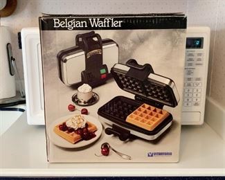 $15 - Belgian Waffle Maker
