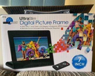 $6 - Digital Picture Frame