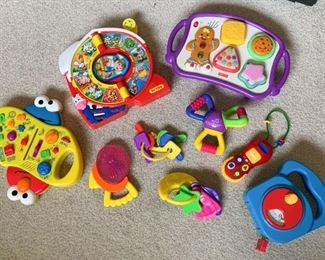 $20 - Lot of Infant & Toddler Toys (9 pieces, as shown)