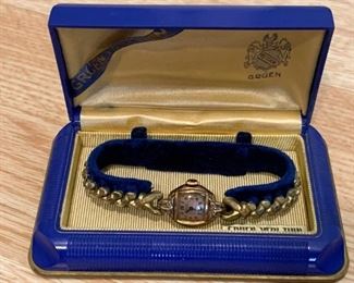 $15 - Vintage Gruen Ladies Watch with Box