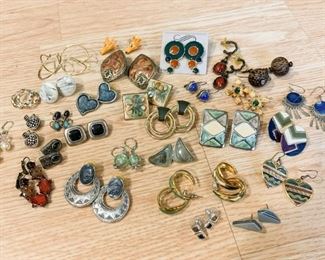 $85 - Jewelry LOT 20 - 30 Pairs of Earrings (all shown here)