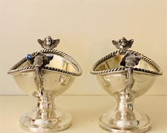 Item 106: W&H 900/1000 Silver Salts circa 1860, measures 2-1/2 x 5 x 2-1/4 approx. Most interior gilt has been removed over the past 150 or so years! $225
