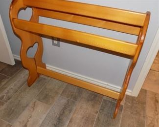 Pine Quilt Rack