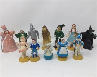 Wizard of Oz Vinyl Figurines https://ctbids.com/#!/description/share/387720