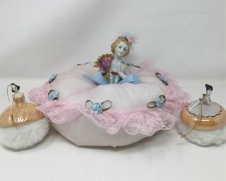 Fat Bottom Girls https://ctbids.com/#!/description/share/389719