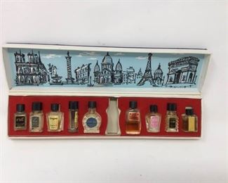 Vintage Mini Perfume Bottles https://ctbids.com/#!/description/share/390918