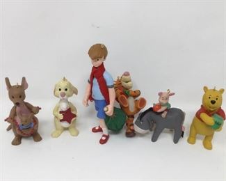 Winnie the Pooh Ornaments https://ctbids.com/#!/description/share/390919