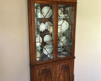 Beautiful Stickley Lighted Corner Curio Cabinet - Inlaid Mohogany.