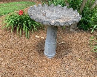 Bird bath