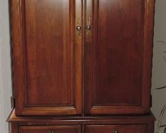 BEAUTIFUL CHEST/CABINET