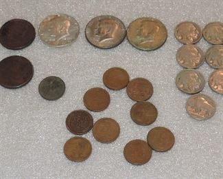 LOT OF VINTAGE US COINS