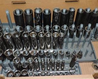 LARGE LOT OF SOCKETS 