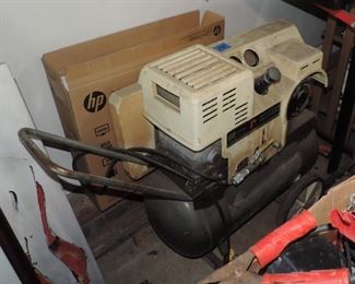 AIR COMPRESSER AND PAINTER