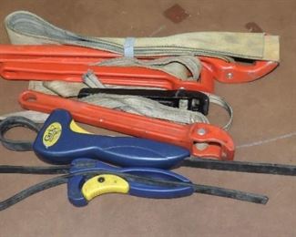 LOT OF STRAP WRENCHES