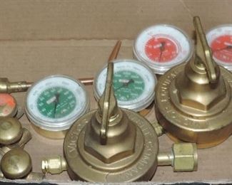 BRASS  TANK PRESSURE GUAGES