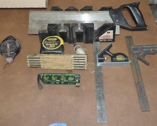 LEVEL,MEASURE,SAW, AND MORE LOT