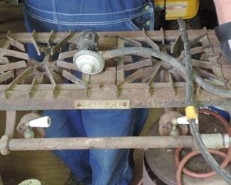 GRISWOLD  CAST IRON COOKER