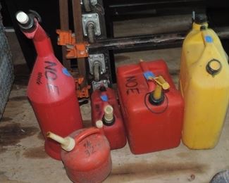 5 GAS CANS