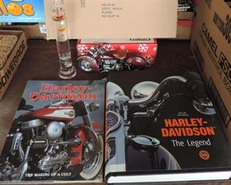 HARLEY DAVIDSON BOOKS AND FRANKLIN MINT MOTORCYCLE