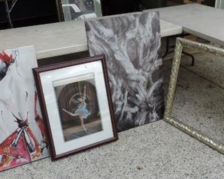 LOT OF DECOR AND PICTURE FRAME