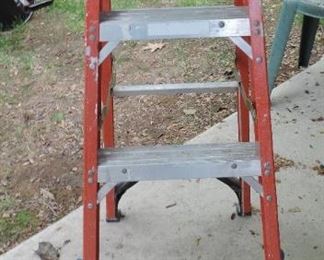 4 FOOT WERNER LADDER