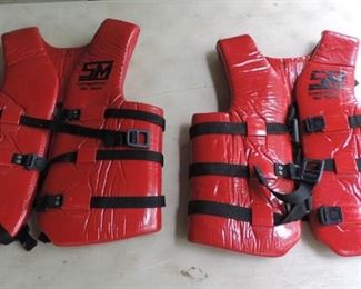 (2) COMPETITION LIFE VESTS