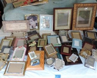 25+ PICTURE FRAME LOT