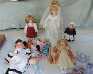 DOLL LOT