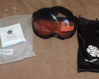 SNOELEDGE GOGGLES