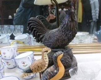 Table lamp in form of rooster fronted by two handcarved and handpainted shore birds.