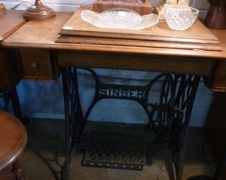 Antique Singer treadle sewing machine with 2 underhanging drawers @ $100