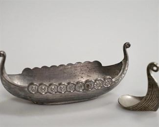 Lot 137C Norwegian Pewter Viking Boat Salt Cellar Spoon