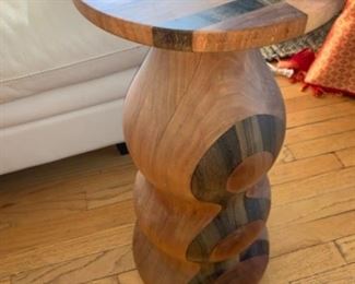 This wood table/ pedestal is not on location at 600 S Dearborn. Please, make an appointment to purchase it through our marketplace sale on-line named "While in lock down Still' or call 312-203-0342 Irena