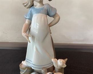 Officially marked Lladro 7 -  5232 “Playful Kittens”  $40 (Mop missing handle)