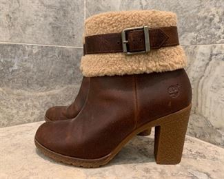 Timberland furry boots size 5.....barely worn....$10