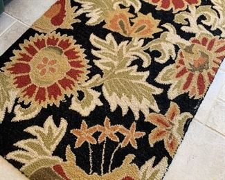 Throw rug....3x5....$30.