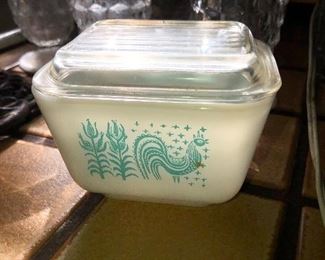 Pyrex $8 chipped lid