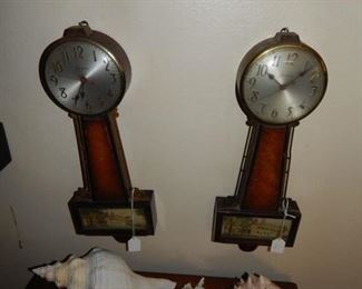 #4 $195 - Lot of (6) Banjo Clocks - Gilbert Locomotive, Sessions Electric Ships, Sessions Plantation, Sessions Plantation, Sessions Plantation with eagle finial, Seth Thomas Brown
