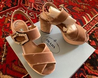 Prada Shoes 9.5 $250