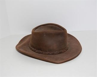 L4	Minnetonka Mens Leather Hat Size Large	$14.95