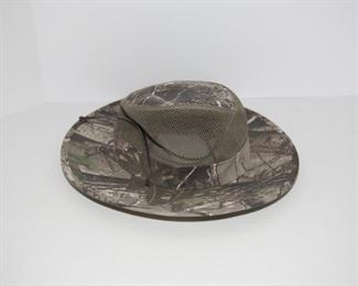 L7	Signatures Size Small Camo Hunting/Fishing Hat	$4.95